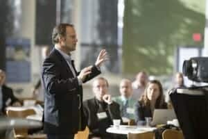conference 2705706 640 5bb435fa6ddcae2df5628043